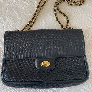BALLY  Vintage 1990’s Navy Double Flap Quilted Shoulder/Crossbody Bag | Italy